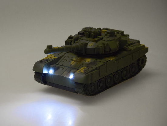 RC tank s diaľkovým ovládaním, otočnou vežou, svetlami, realistickými zvukmi RC0728